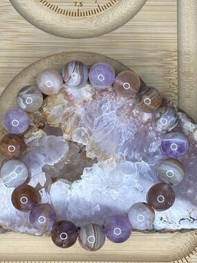 Amethyst & Agate Bead Stretch Bracelet - Lavender Brown Tones 10mm beads